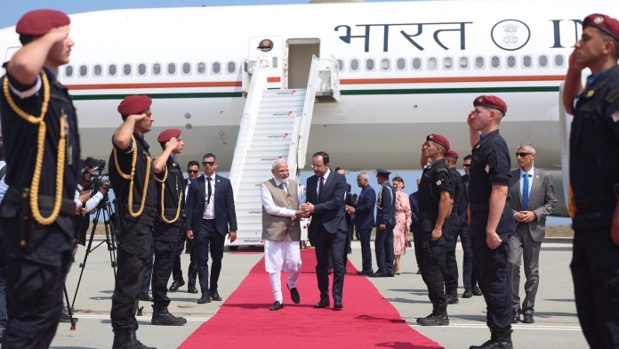 साइप्रस दौरे पर पीएम मोदी, इस्लामी दुनिया के खलीफा बन रहे तुर्की को कड़ा संदेश: जानें – भारत ही नहीं, दुनिया के लिए क्यों खास है ये दौरा, दुश्मन को चारों तरफ से घेरने की तैयारी