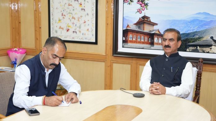 हिमाचल के कॉन्ग्रेसी मंत्री ने NHAI इंजीनियर को सरेआम दी गाली, फिर कमरे में ले जाकर पीटा… सिर पर घड़ा मारा: शिमला में दर्ज FIR की पूरी डिटेल, पीड़ित बोले- SDM ने भी नहीं बचाया