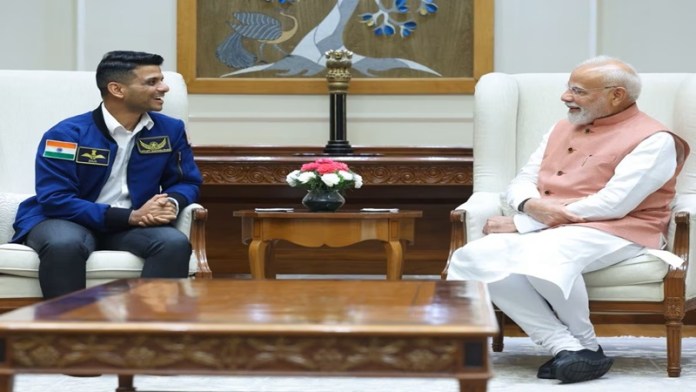 ’40-50 अंतरिक्षयात्रियों की टीम तैयार रहनी चाहिए’- शुभांशु शुक्ला से बोले PM मोदी: ‘होमवर्क’ का भी लिया जायजा, एस्ट्रोनॉट ने गगनयान पर जताई उम्मीदें
