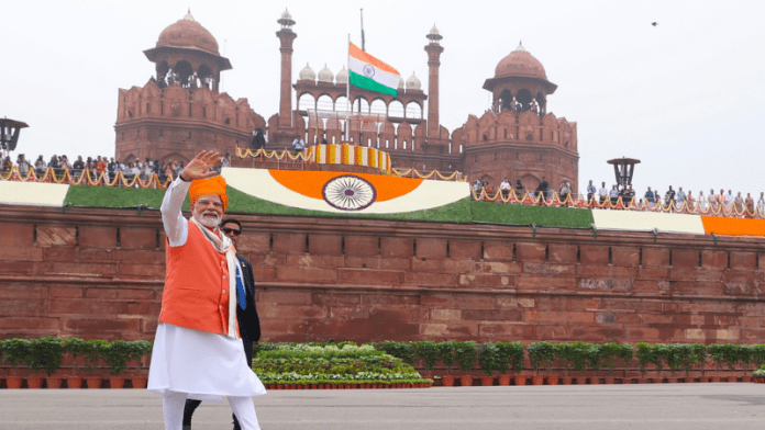 ‘मेड इन इंडिया’ सेमीकंडक्टर चिप से जेट इंजन तक…लाल किले से पीएम मोदी के 8 बड़े ऐलान, युवाओं के रोजगार के लिए ₹1 लाख करोड़ की योजना हुई शुरू